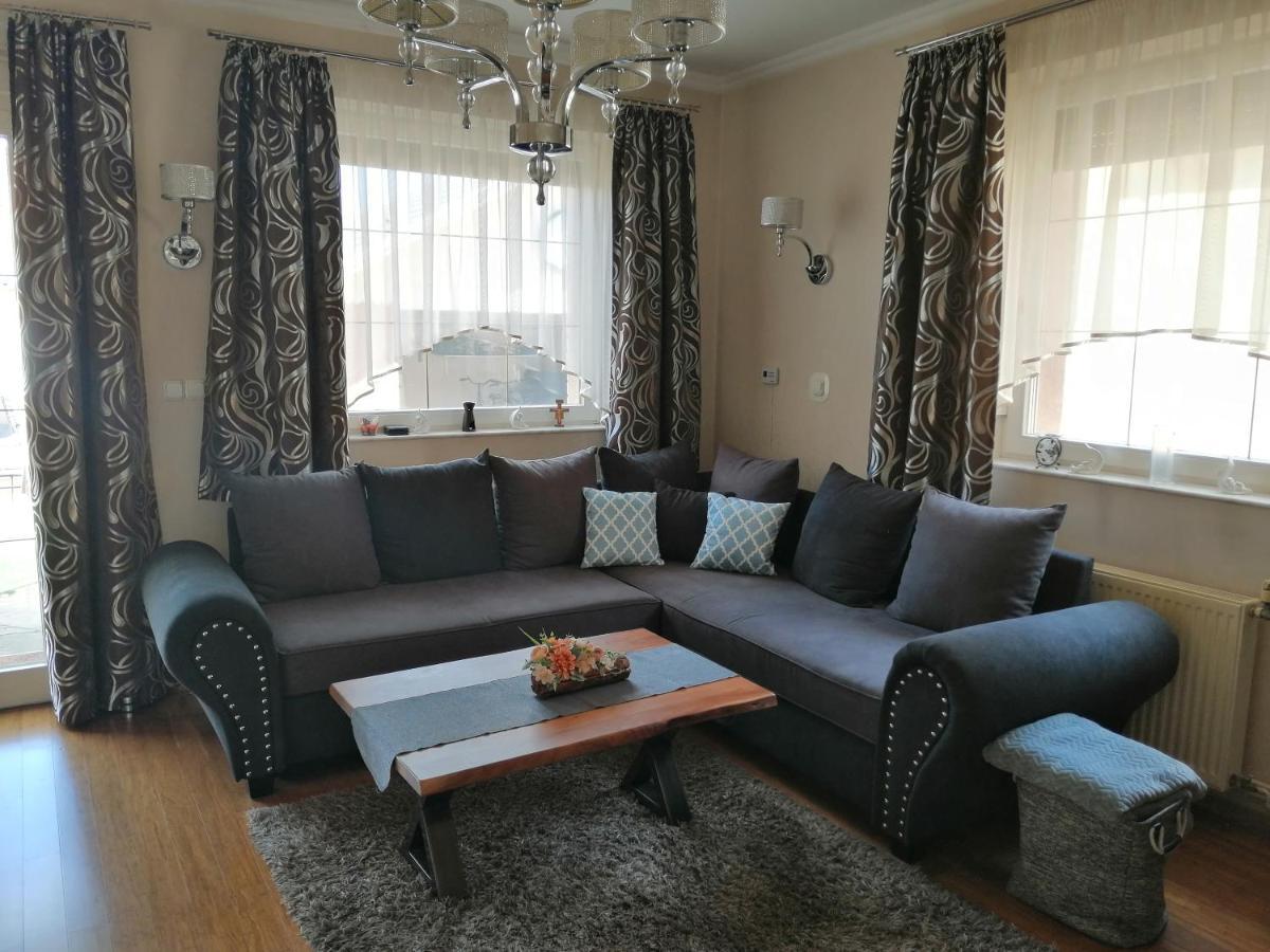 Elza Apartman Makó Exterior foto